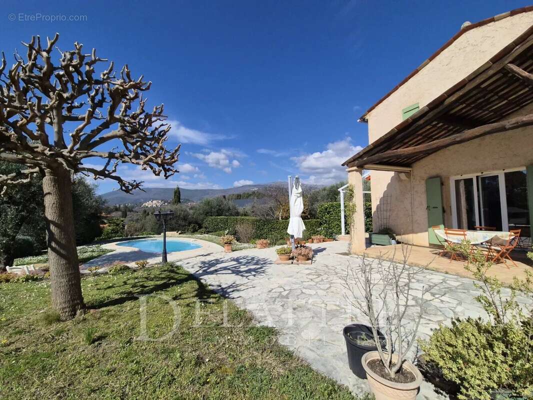 Maison à OPIO