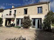 Maison à BARD-LES-EPOISSES