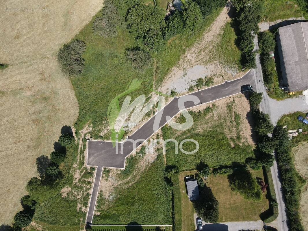 Terrain à CHAUFFAYER