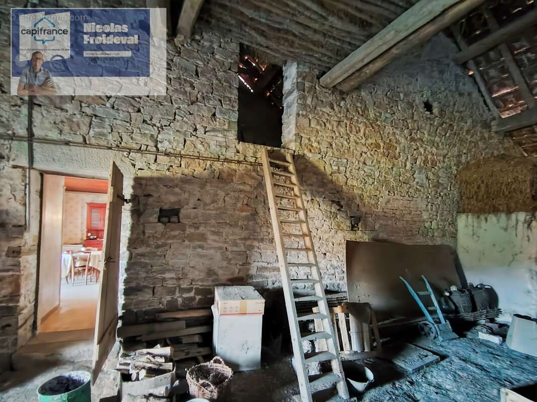 ferme  3 pièces proche de BLETTERANS (39) - photo 18