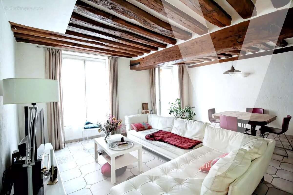 Appartement à PARIS-11E