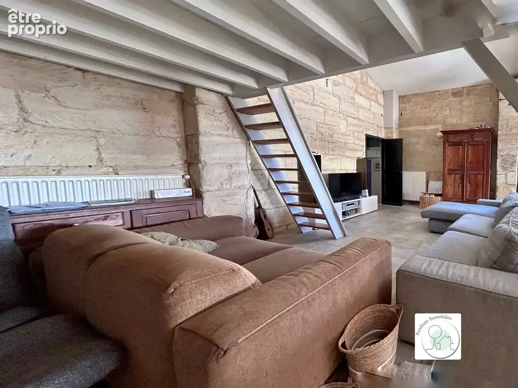 Maison 6 pièces 159 m² à vendre à Bourg (33710) - photo 9
