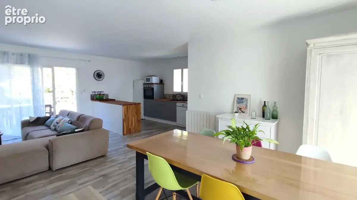 Plain pied -  3 chb.  terrasse et jardin arbore - photo 2