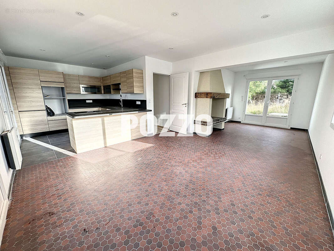 Commerce à AVRANCHES