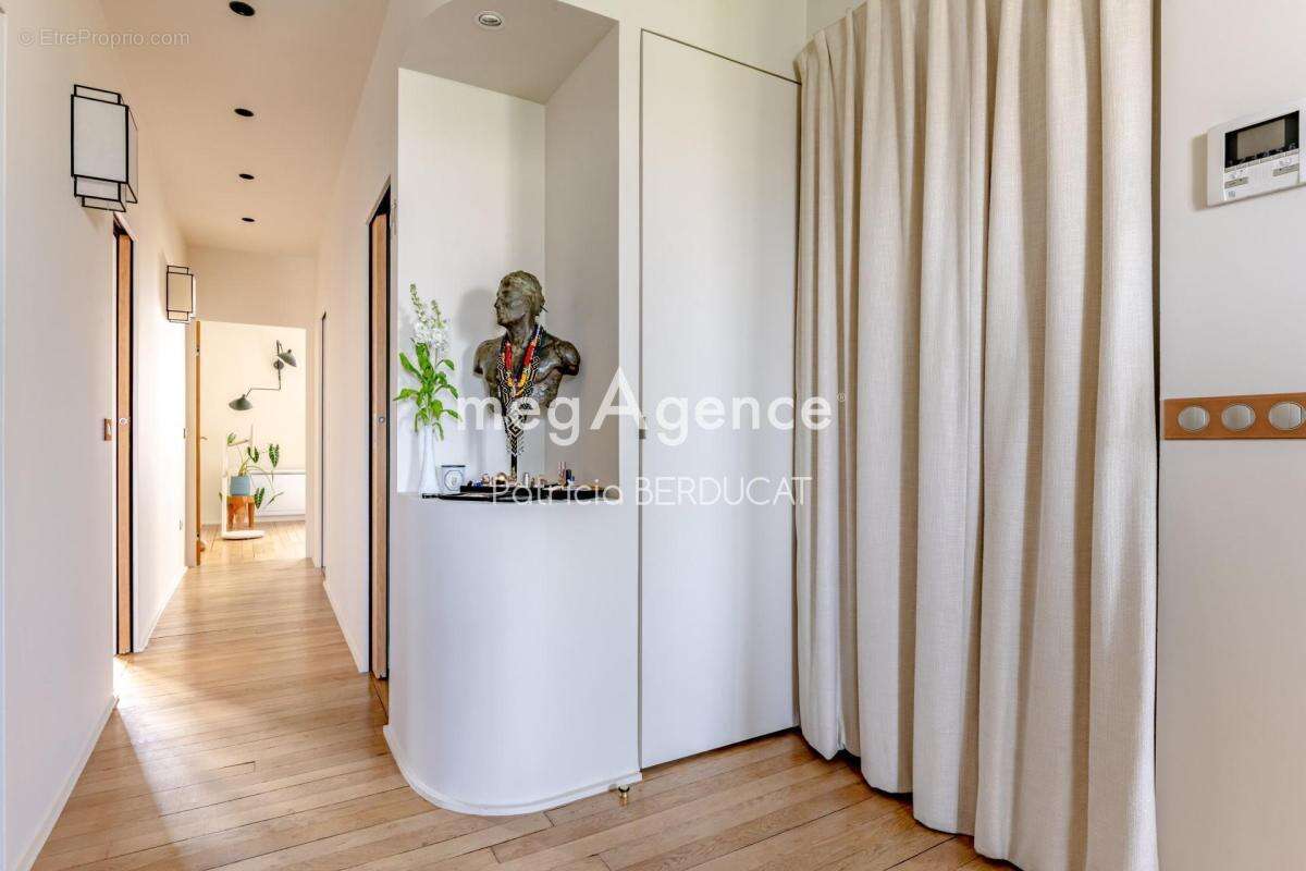 Sublime appartement 3 pieces 73m² cours marigny - photo 5