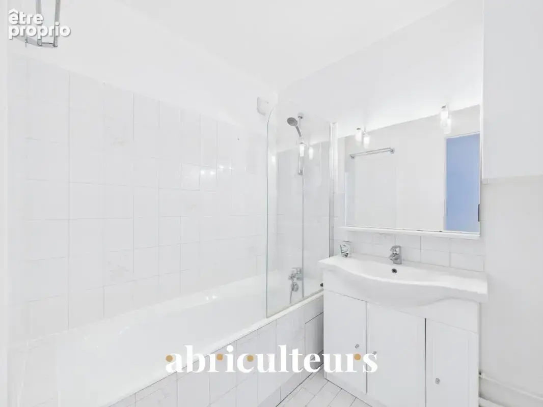 Dernier étage avec vue exceptionnelle sur La Défense – Superbe T4 familial à Courbevoie - photo 11