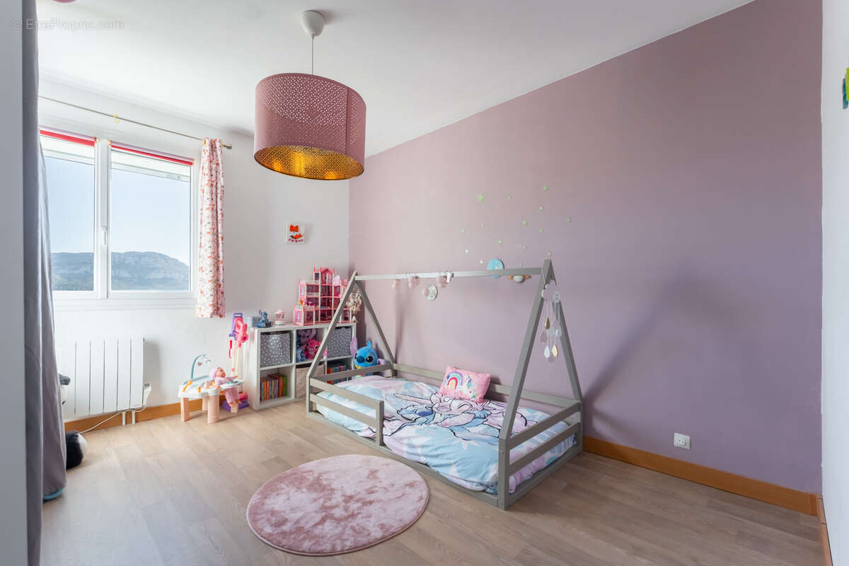 Appartement à MARSEILLE-9E