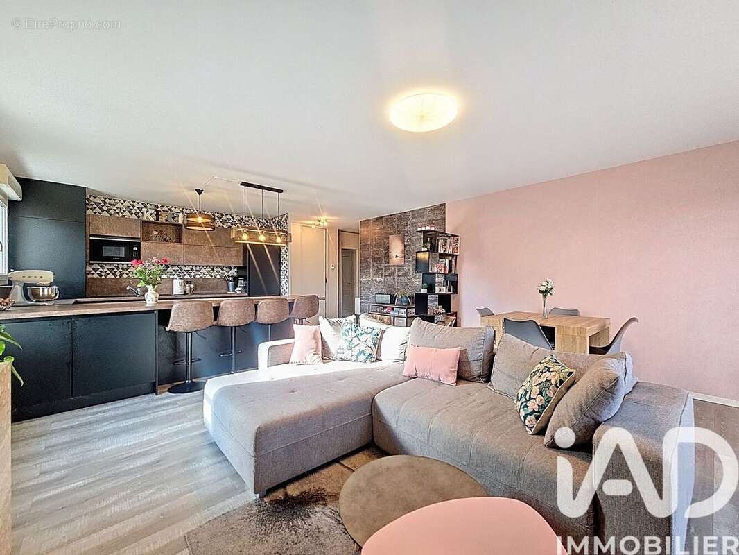 Photo 3 - Appartement à ALLONZIER-LA-CAILLE