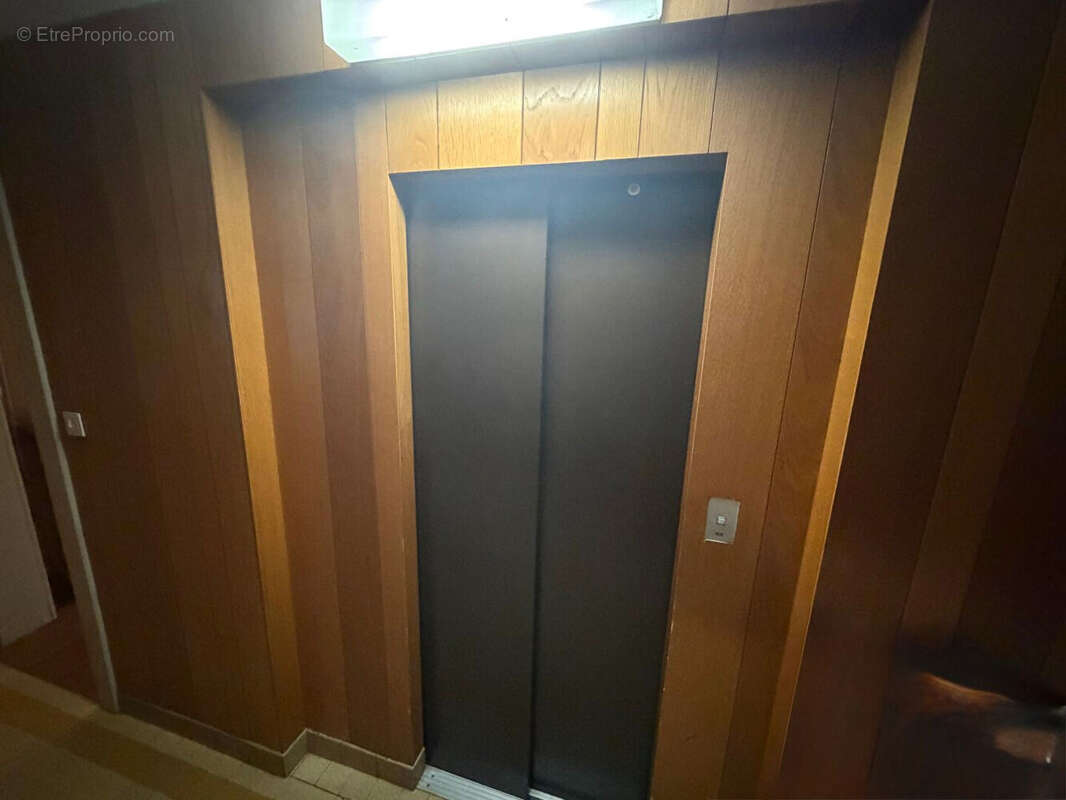 Maison  14 pièce(s) 328 m2 - photo 9