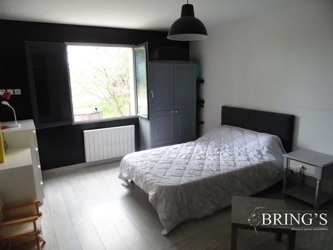 Maison à AZAY-SUR-CHER