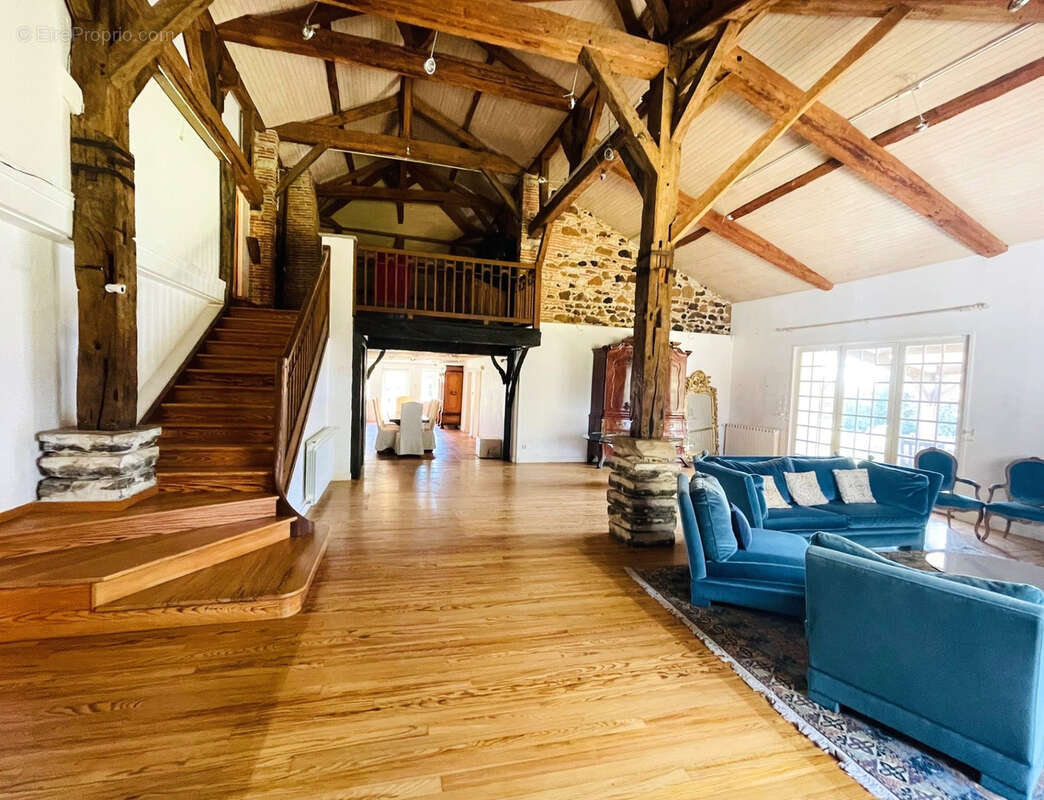 Maison à SAINT-GEOURS-DE-MAREMNE