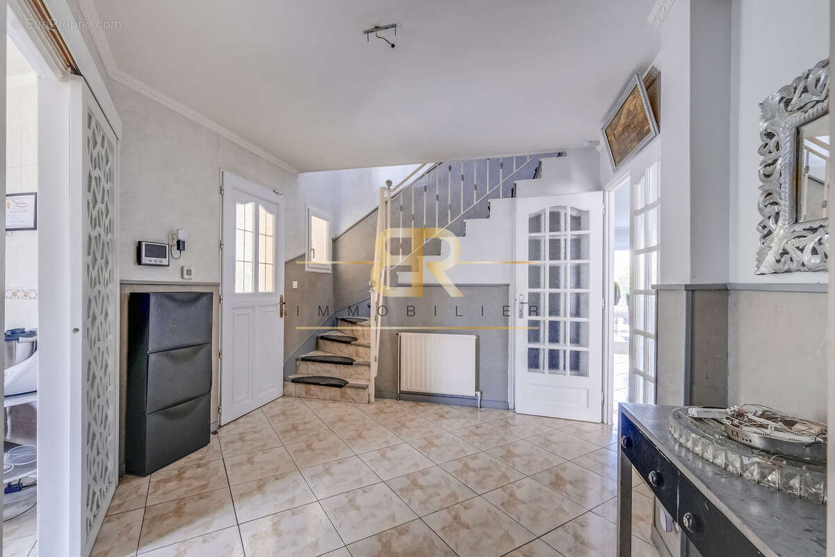 Maison à NOISY-LE-SEC