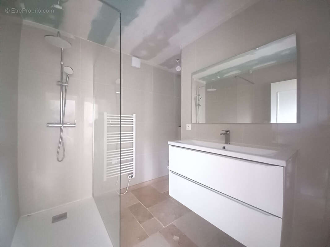 Maison à CARBON-BLANC