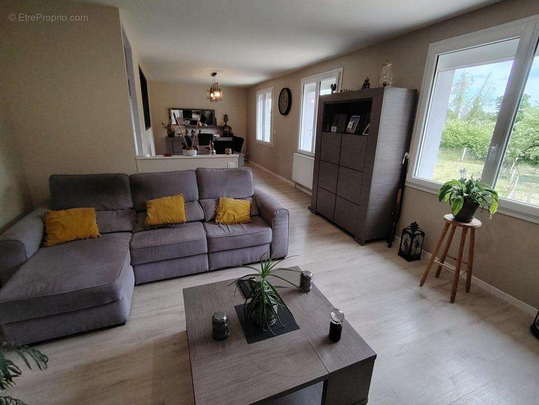 Maison à PERIERS