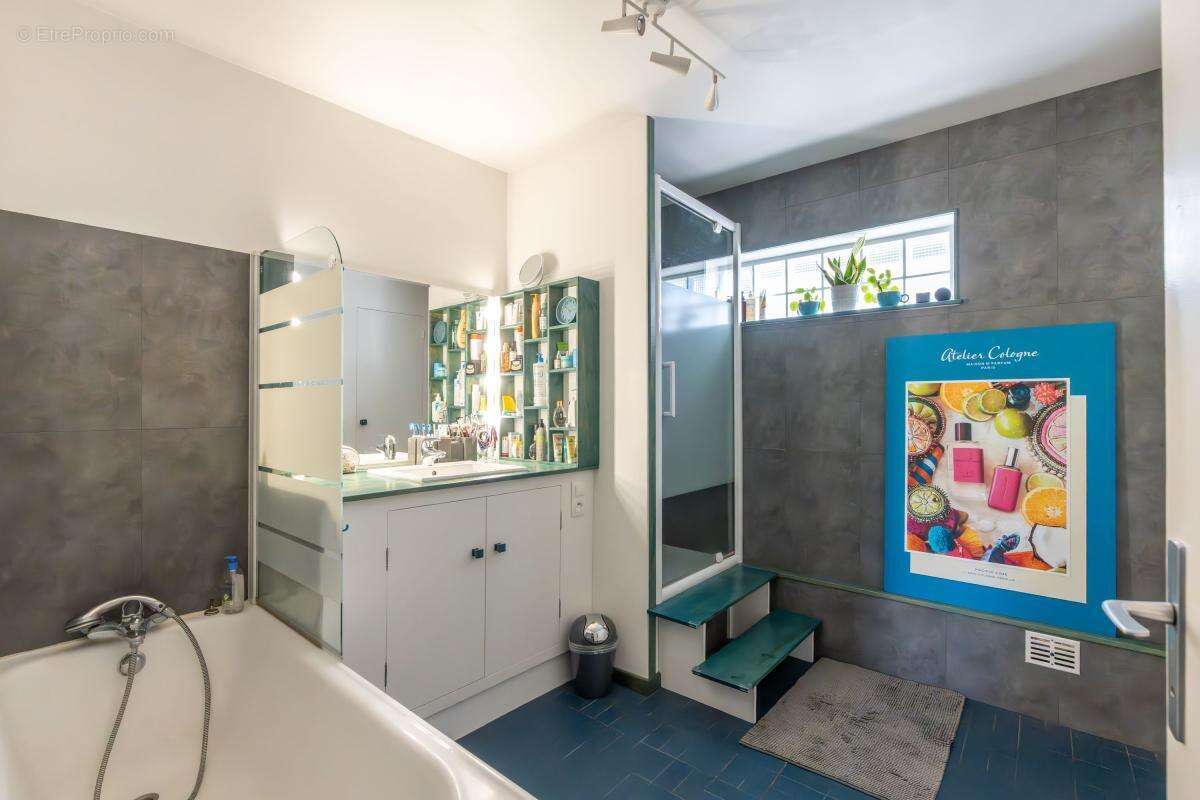 Appartement à SAINT-MAUR-DES-FOSSES