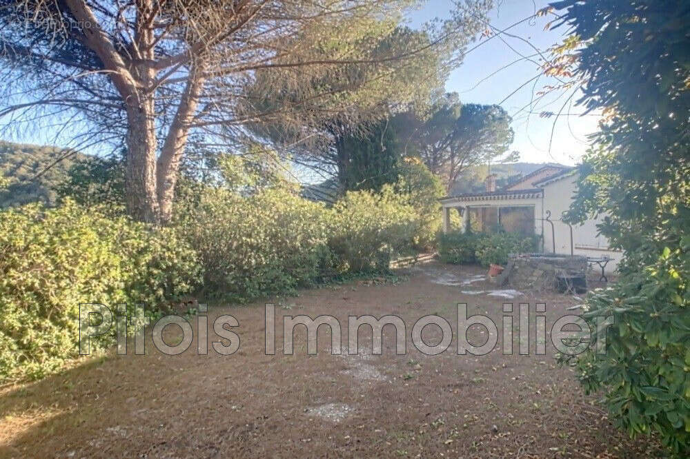 Maison à AURIBEAU-SUR-SIAGNE