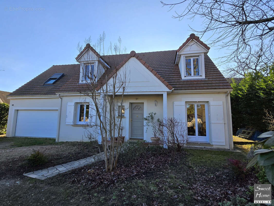 Maison à MAGNY-LES-HAMEAUX