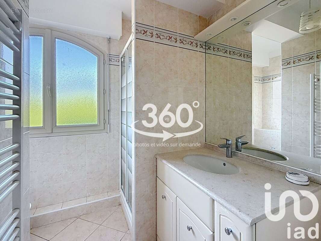 Photo 8 - Appartement à LA VALETTE-DU-VAR