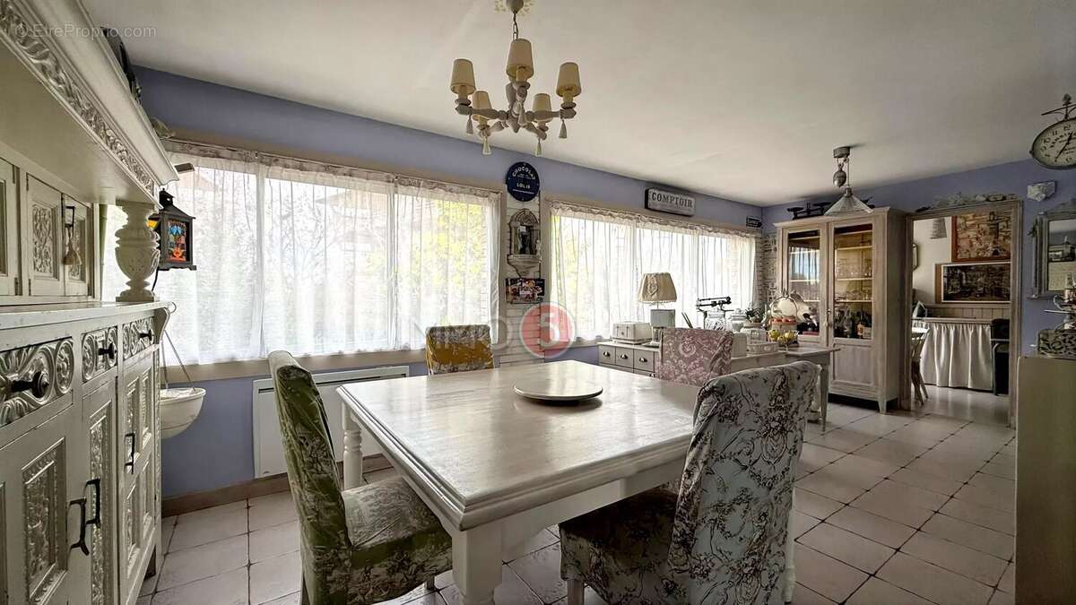 Maison à LIVRY-GARGAN