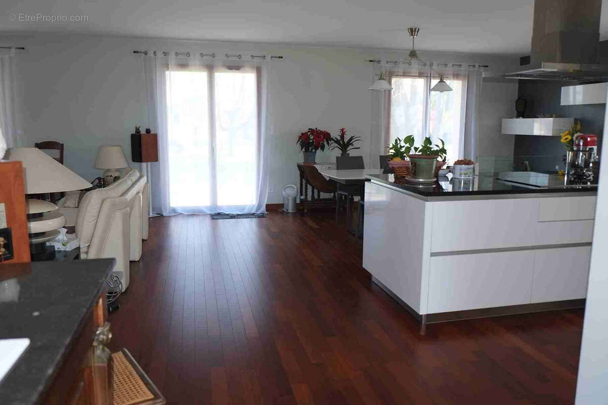 Maison à BLAYE