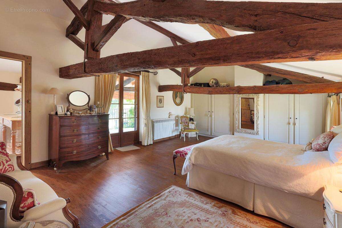 Maison à CASTELNAU-DE-MONTMIRAL