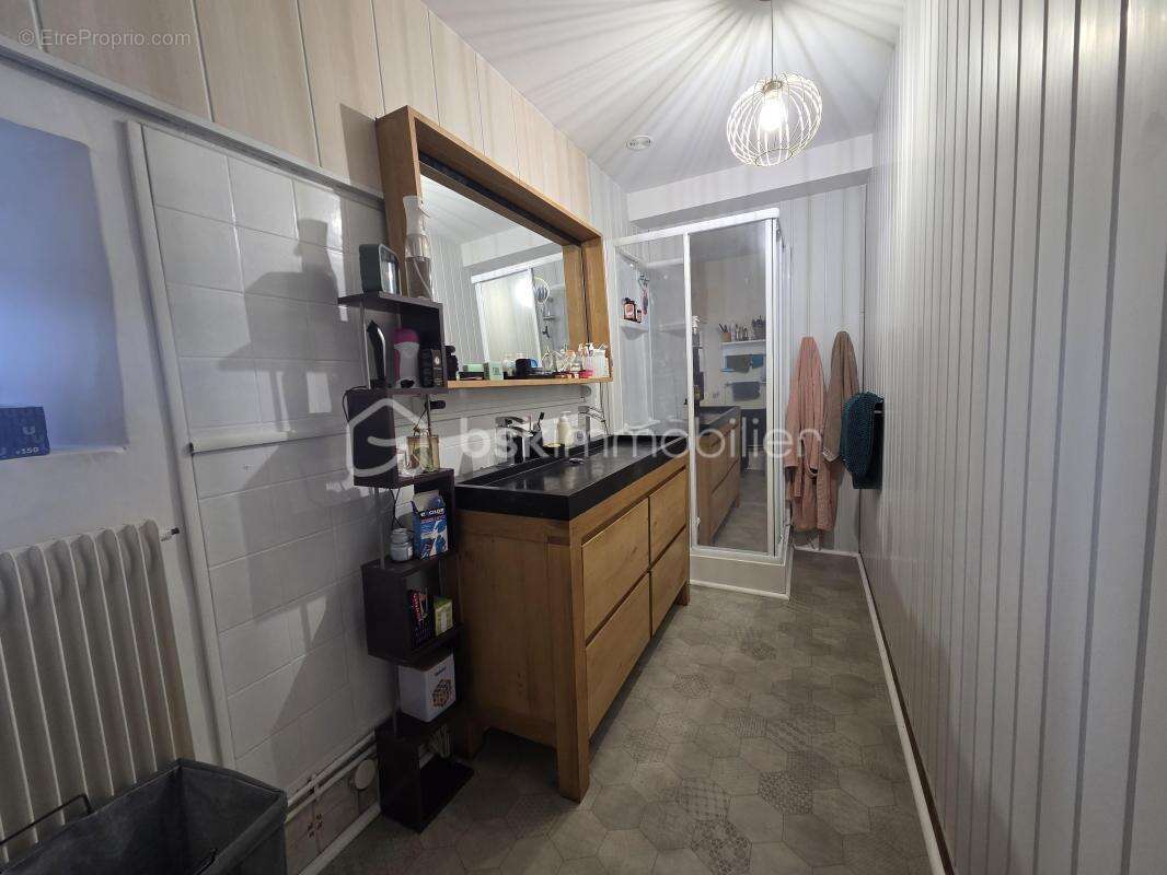 Maison à LIMALONGES