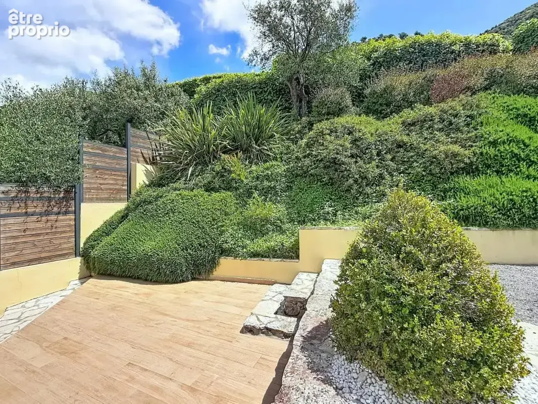 Maison 5 pièces avec piscine et garage à Tourrette-Levens - photo 23
