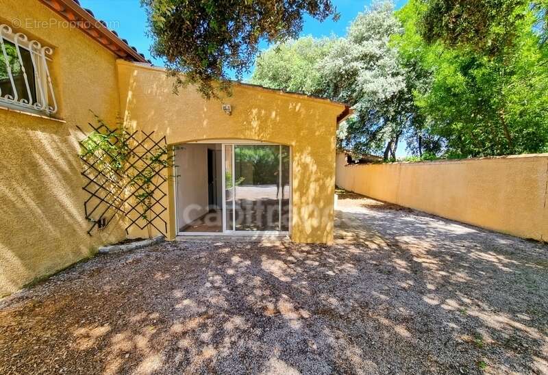 Maison à SUSSARGUES