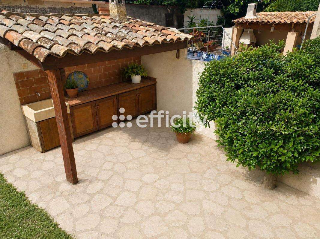 Maison à MARSEILLE-8E