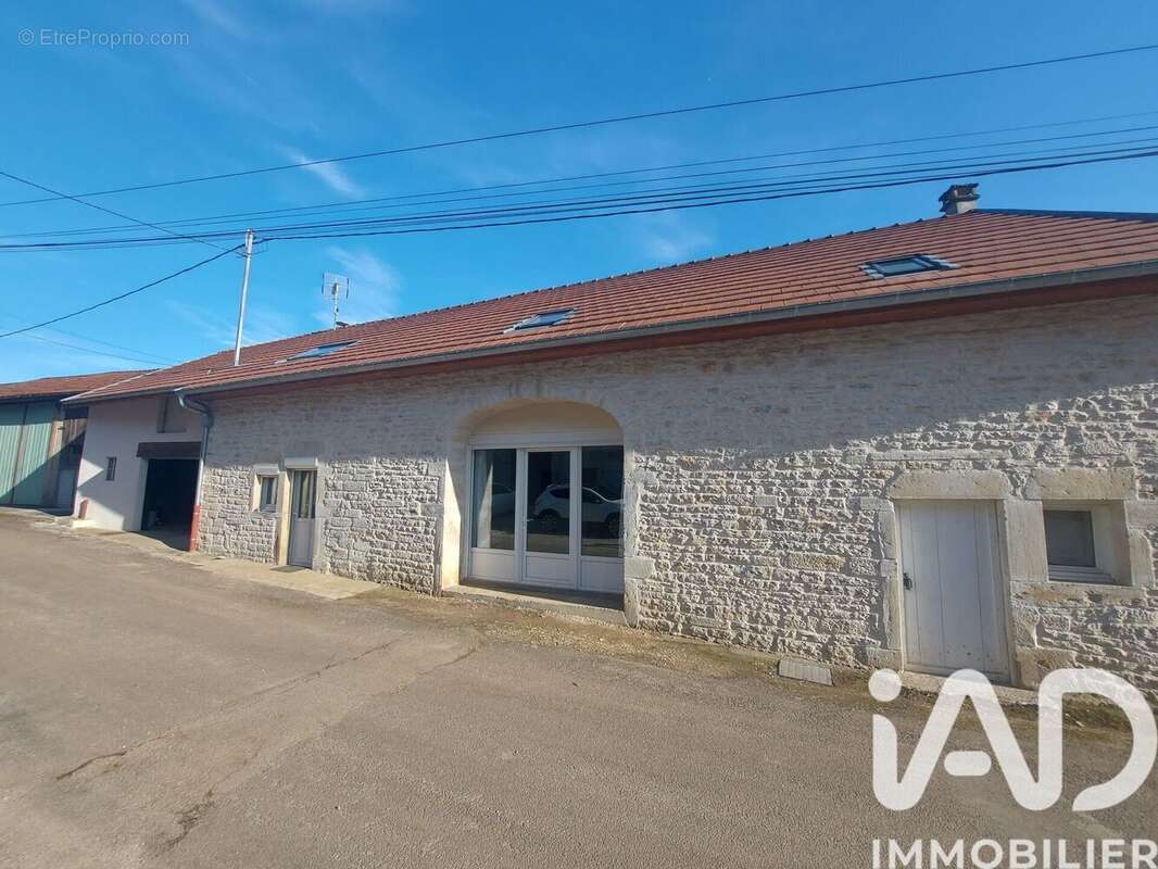Photo 2 - Maison à ORGELET