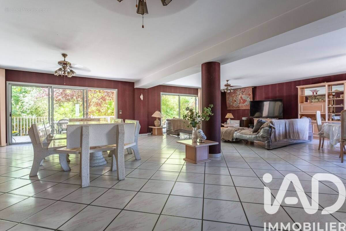 Photo 1 - Maison à SAINTE-GENEVIEVE-DES-BOIS