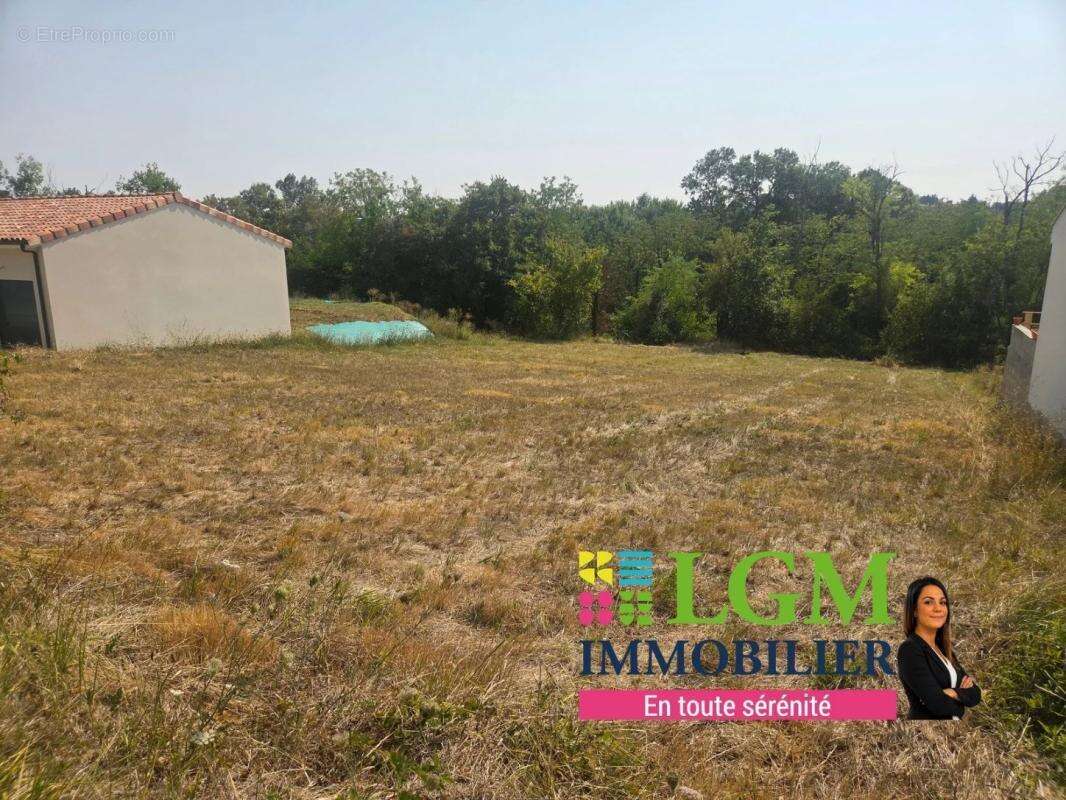 Auriac sur Vendinelle,  terrain viabilisé - photo 3
