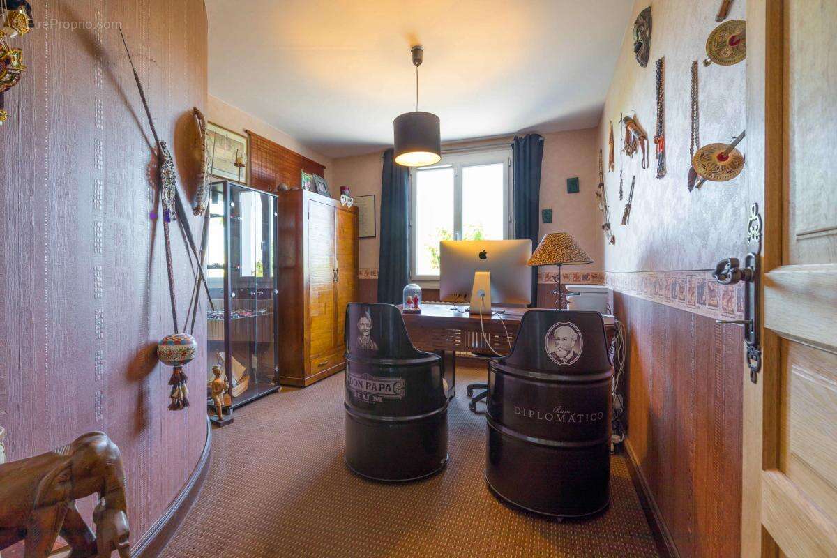 Maison à MIREBEAU-SUR-BEZE