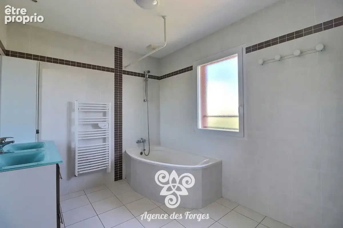 Maison - 3 chambres - 91m² - Oree D'anjou (Landemont) - photo 12