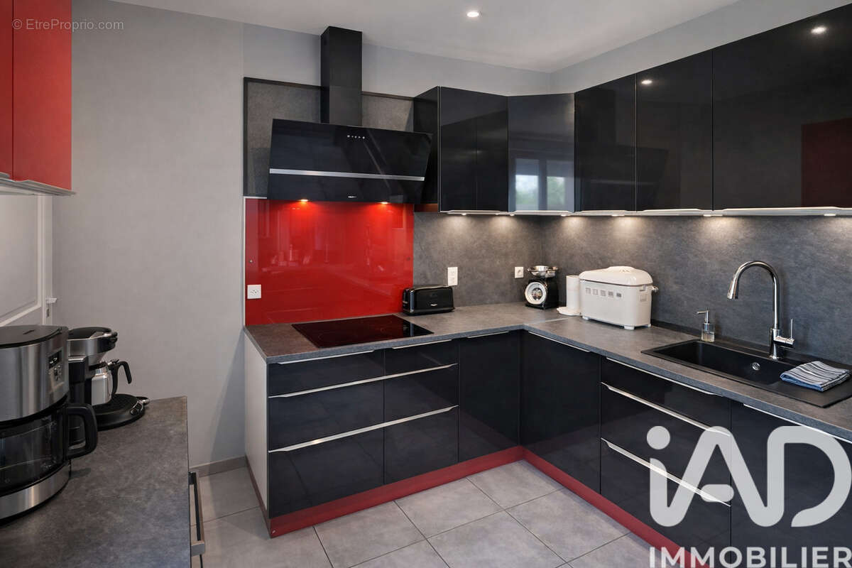 Maison 129 m² à Ogenne-Camptort  - photo 3
