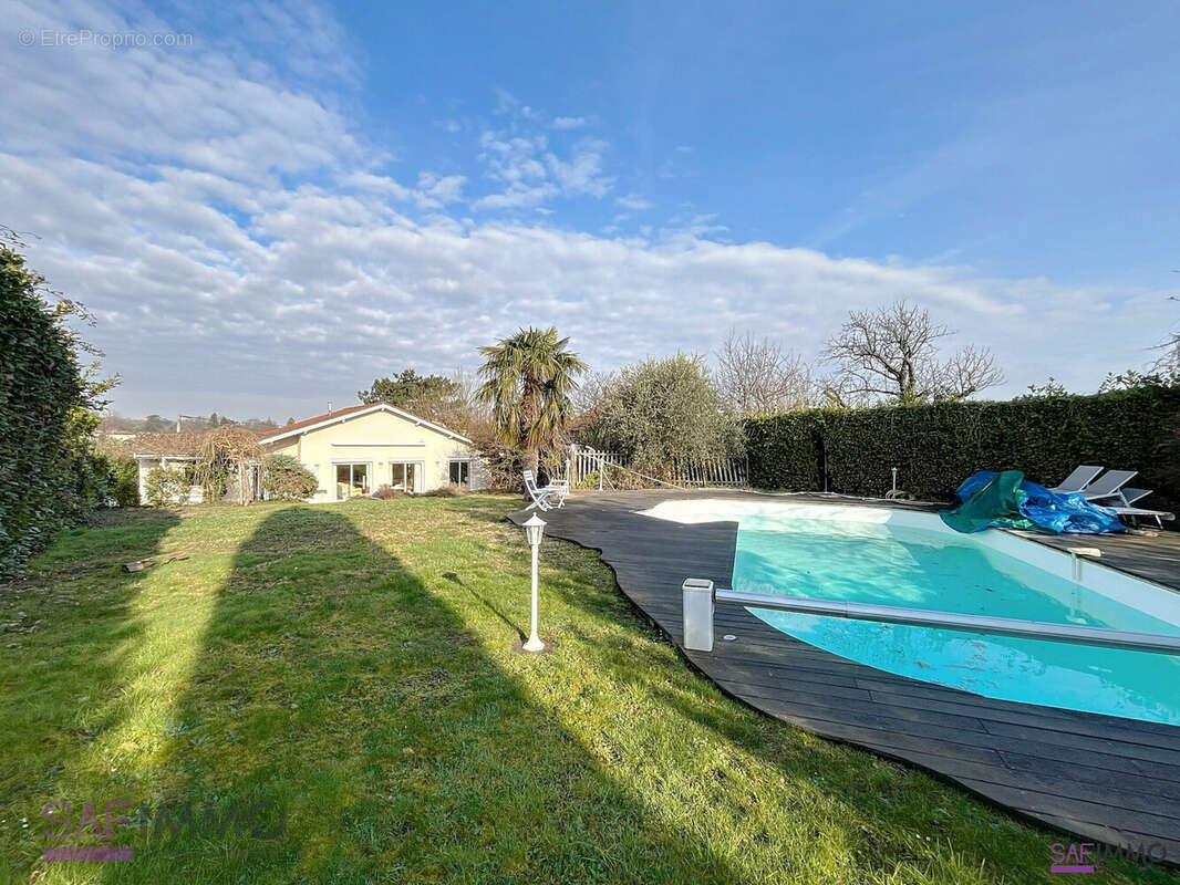 Maison à CURIS-AU-MONT-D&#039;OR