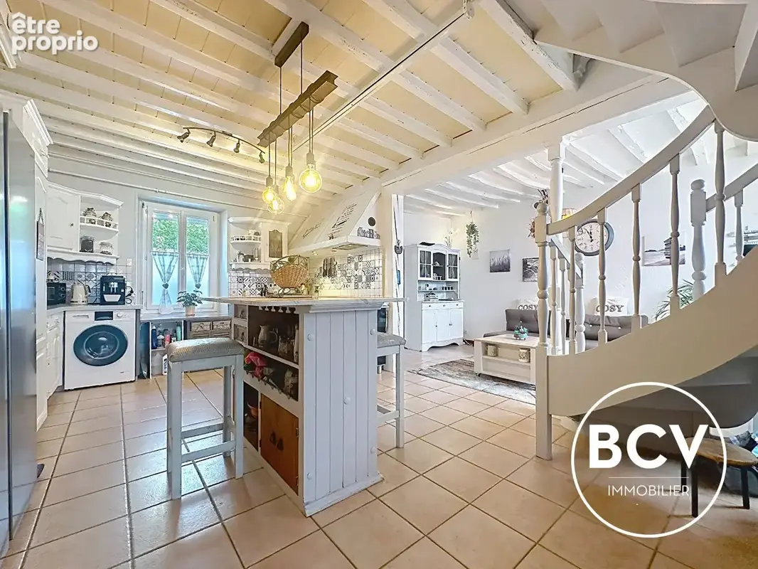 Maison T6 de 121 m² sur terrain de 540 m² clos et arboré - photo 5