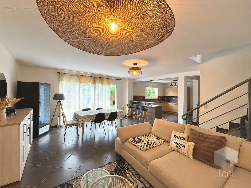 MONTELIMAR, maison de 110 m2 sur 2 niveaux - photo 6