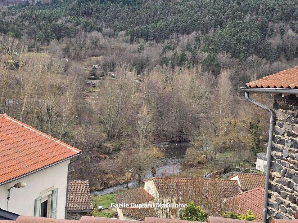 Maison à COUBON