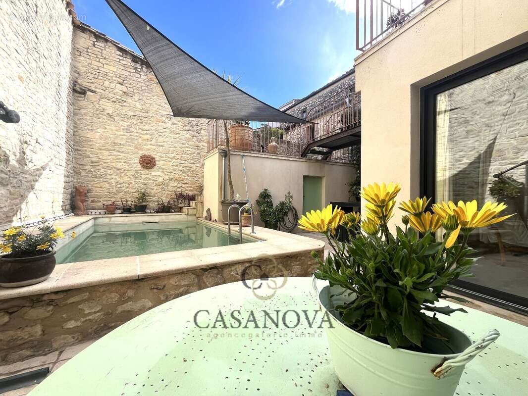 Maison à CALVISSON
