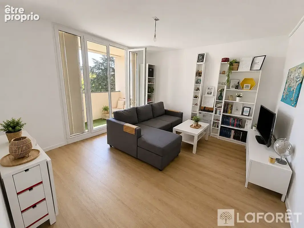 Caluire Centre - T3 loué - Idéal Investisseur - photo 2