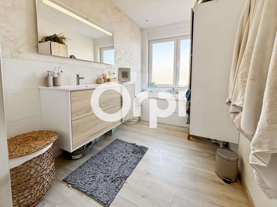 Appartement à COUDEKERQUE-BRANCHE