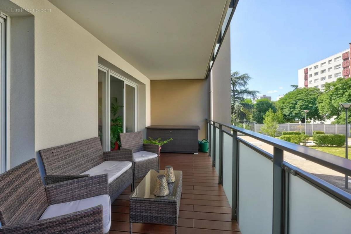 Appartement à SAINT-FONS