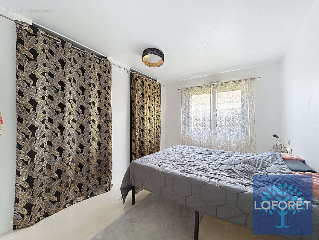 Maison à SAINT-GEOURS-DE-MAREMNE