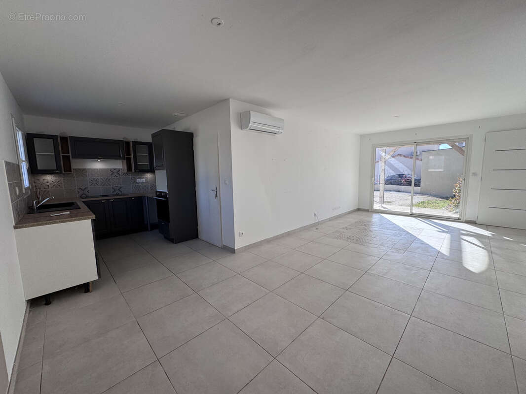 Maison à LA BATIE-ROLLAND