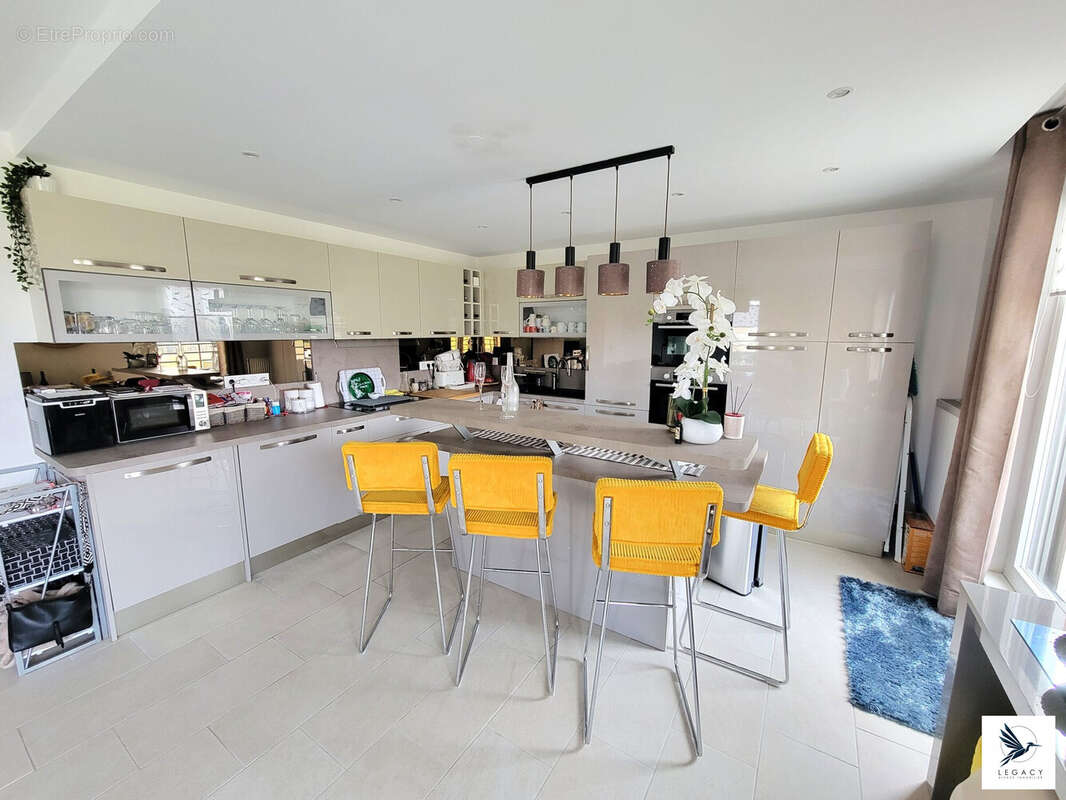 Appartement 87 m² à Erstein  - photo 8