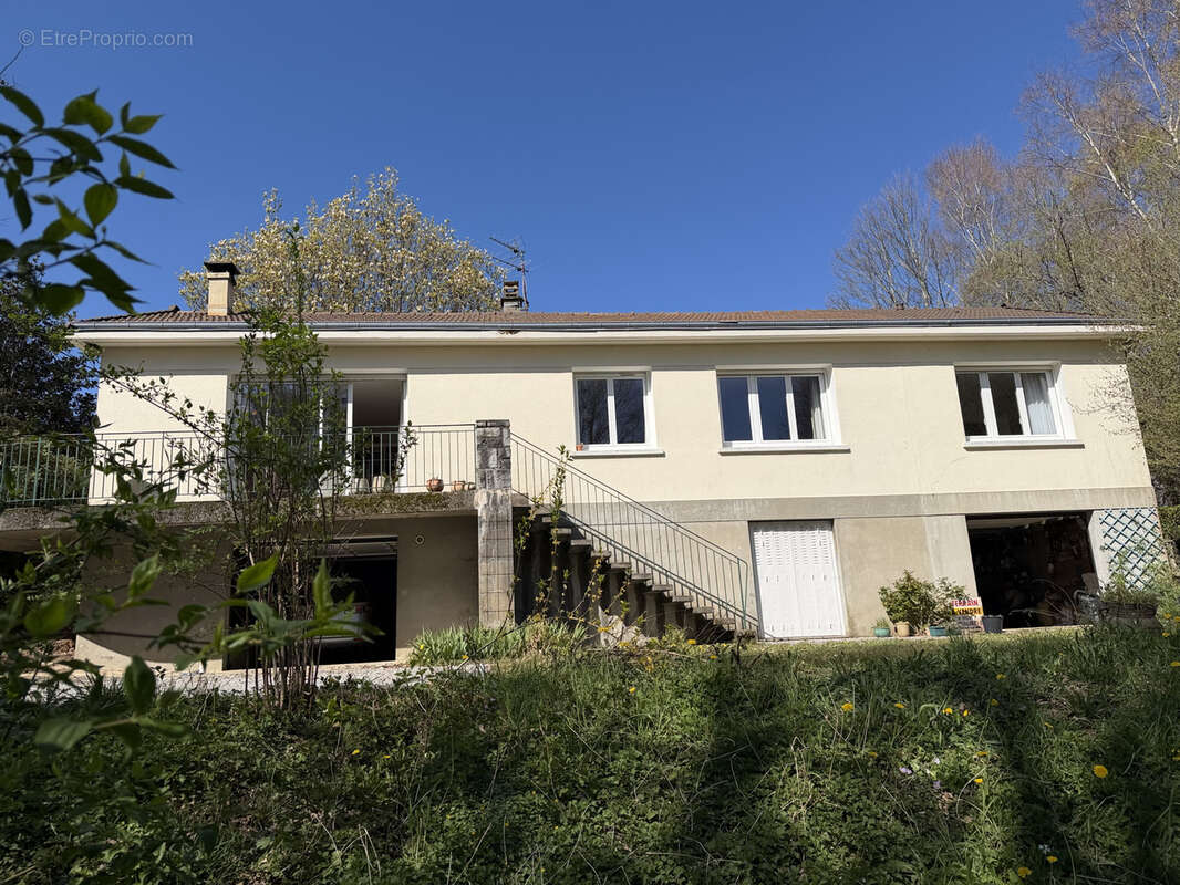 Maison à AMBAZAC