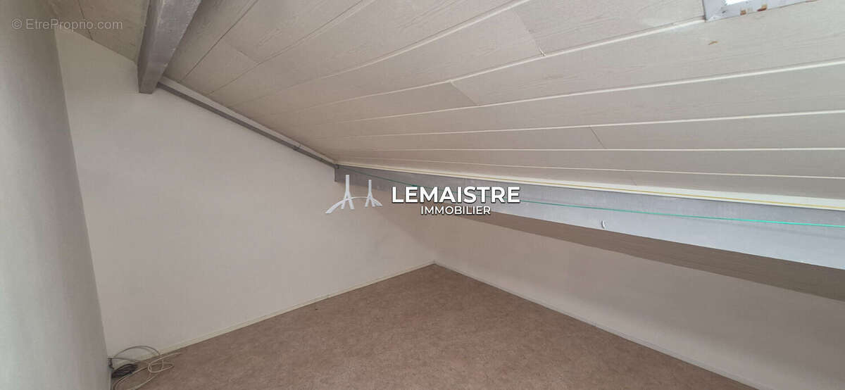 Maison à vendre - Caudebec-en-Caux Centre - Demeure familiale - 3 chambres + grenier aménagé - 2 garages - Jardin 400 m² - photo 10