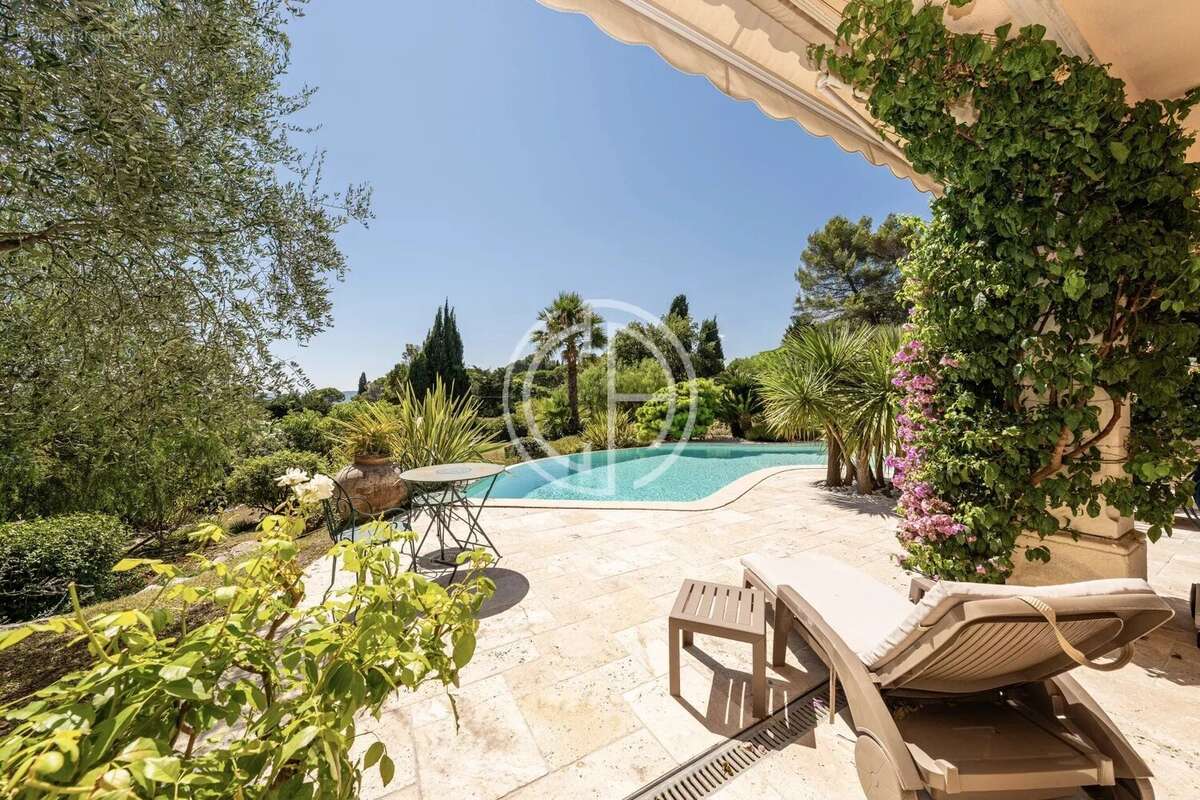 Maison à MOUGINS