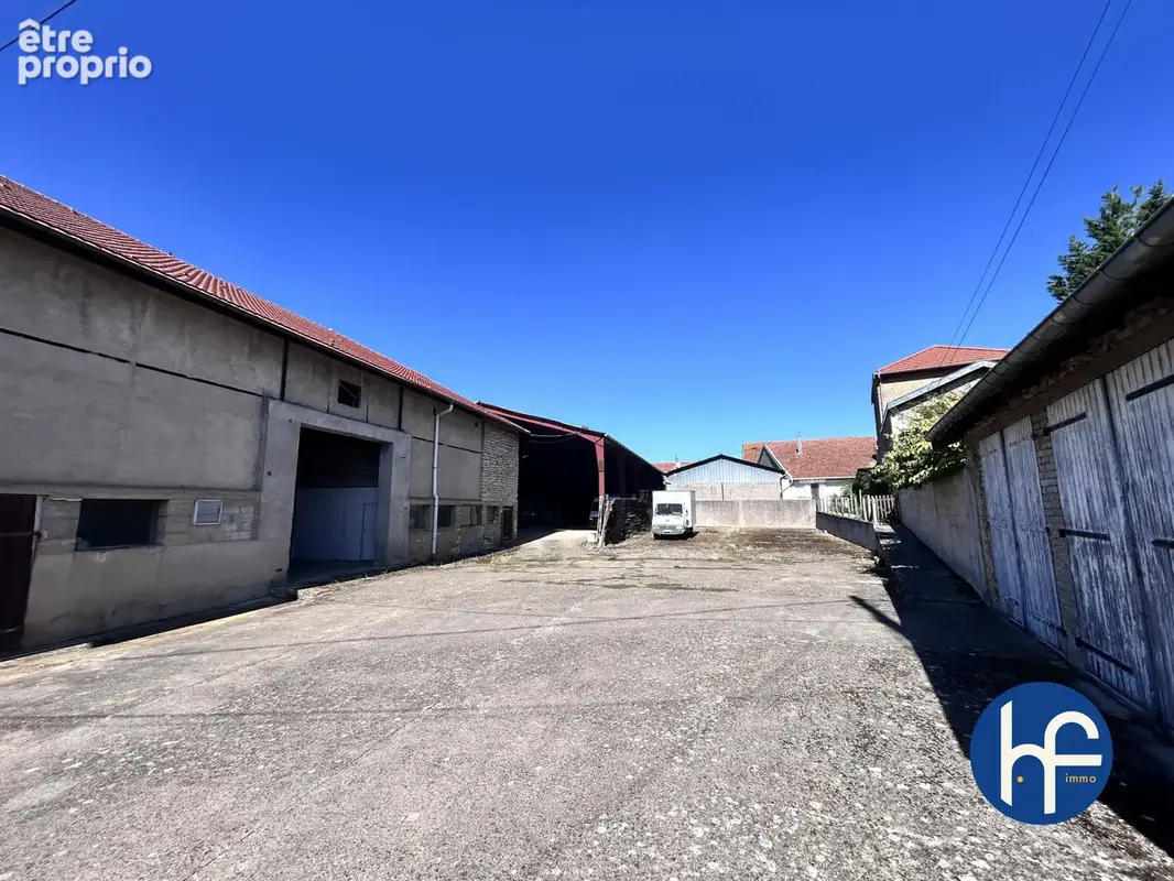 Ensemble immobilier - Fort potentiel de réhabilitation ! - photo 1